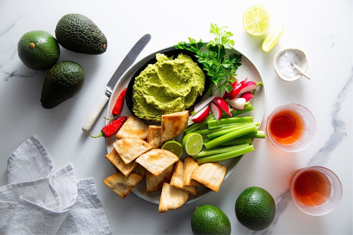Spicy Avocado Hummus 